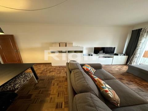 Appartamento con 2 camere da letto a Barcarena Oeiras