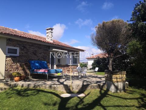 Sale of 2 bedroom single storey house, on the first line of the sea, in Esposende