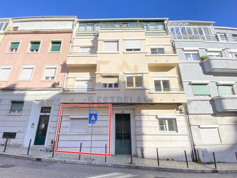 2-Bedroom Apartment for Investors in Penha de França
