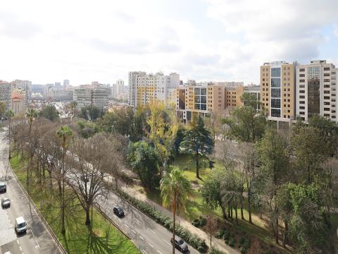 New 3 bedroom apartment with large balconies over Campo Grande