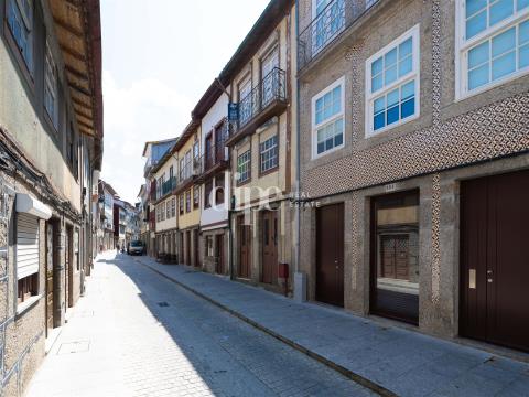 Prédio para restauro no centro de Guimarães