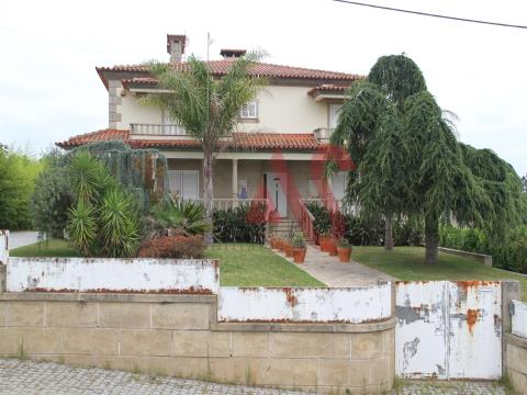 Casa T5 en Areias (S. Vicente), Barcelos