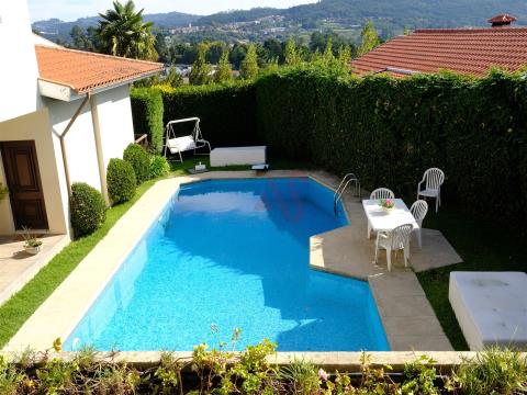 Casa T4 +1 con piscina Selho S Jorge, Guimarães