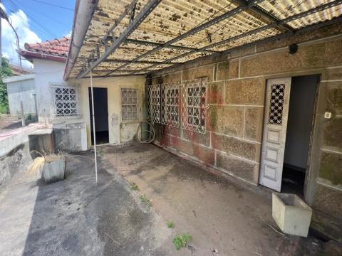House for Restoration in Nespereira, Guimarães