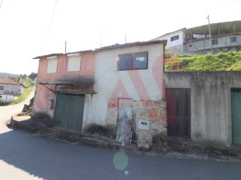 House for restoration in Arnoia - Celorico de basto