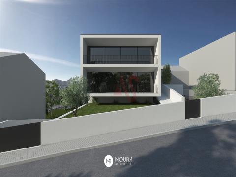 Land for construction with 1230 m2 in Candoso S. Tiago, Guimarães