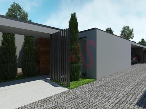 Plot of land with 700m2 in Vila das Aves, Santo Tirso