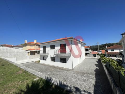 Maison individuelle T3 rénovée à 5 minutes du centre de Guimarães