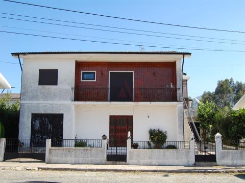 Floor House 3 camere da letto a Santa Cristina do Couto, Santo Tirso