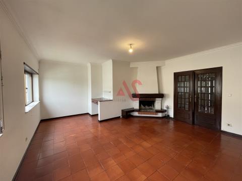 3 bedroom apartment with garage in the center of Braga