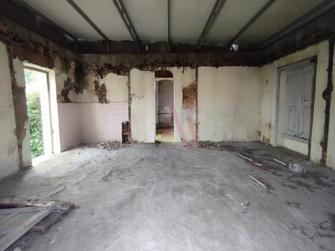 3 Bedroom House for Restoration in Santo Tirso