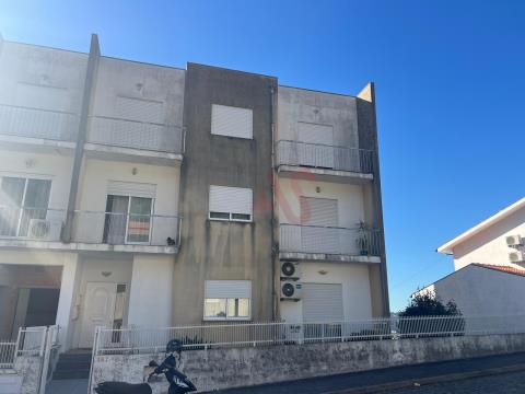 Apartamento T2 renovado em Santa Eulália, Vizela