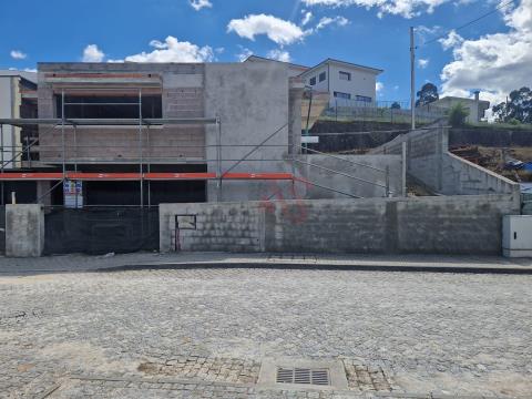 Chalet adosado de 3 dormitorios en Aldão, Guimarães