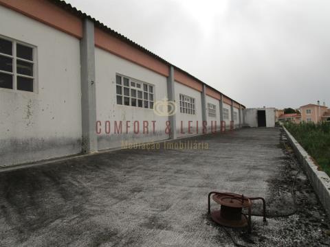 Armazém industrial  localizado em Silveira, Torres Vedras