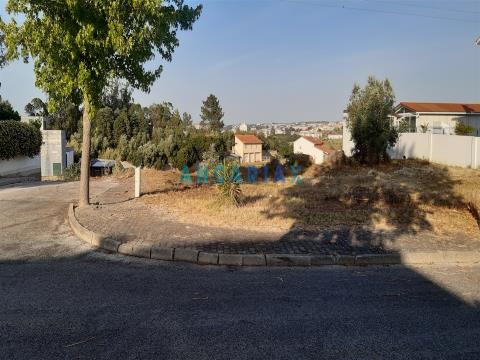 ANG928 - Land with 549 m2 for Sale in Leiria