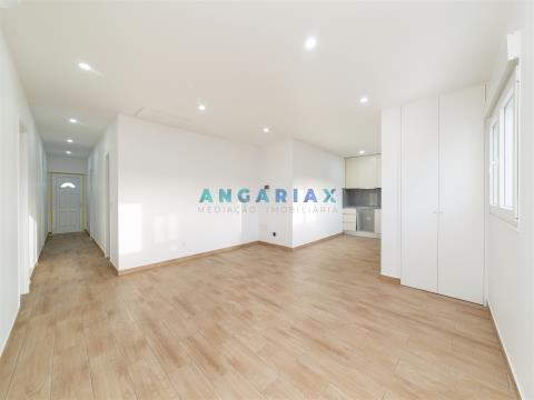 ANG969 - 2 Bedroom Apartment, for Sale, in Parceiros e Azoia, Leiria