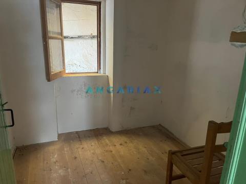 ANG1021 - 2 Bedroom House for Restoration, in Caldelas, Caranguejeira
