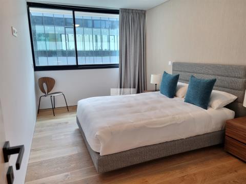 Apartamento de 3 dormitorios con terraza y piscina privada en la urbanización LX Living-Amoreiras