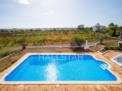 Farm with 5 bedroom house / Plot with 83,840m2 / Vineyard / Swimming pool / Fuseta