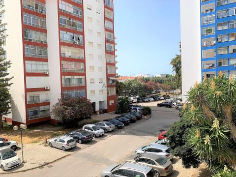 T1 apartamento - amplio - central - cerca de todos los servicios - almacenamiento - Quinta da Malata