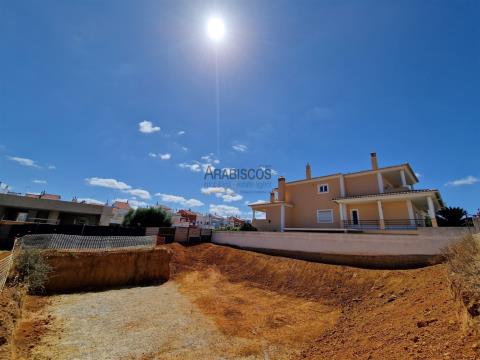 Lote de terreno - Moradia Isolada T3 com Piscina - Licença a Pagamento - Sesmarias - Alvor - Algarve