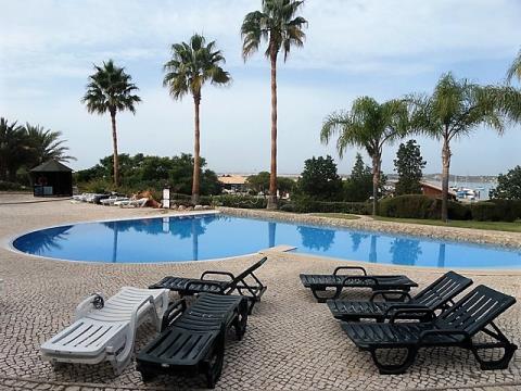 1 Schlafzimmer Geschlossene Eigentumswohnung - Pool - Gärten - Garage - Alvor - Zentrum - Algarve