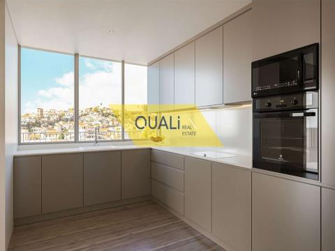 4 bedroom penthouse under construction in the center of Funchal