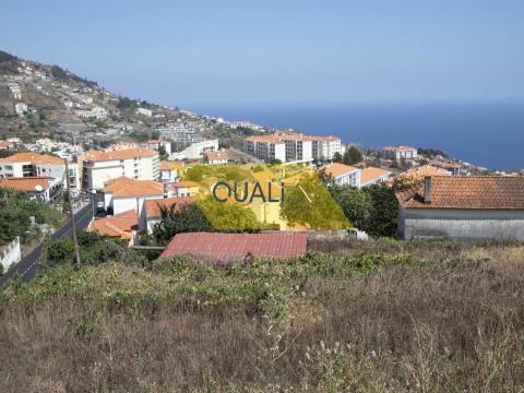 Terreno di 5030 m2 a Caniço - Isola di Madeira. 640.000,00€