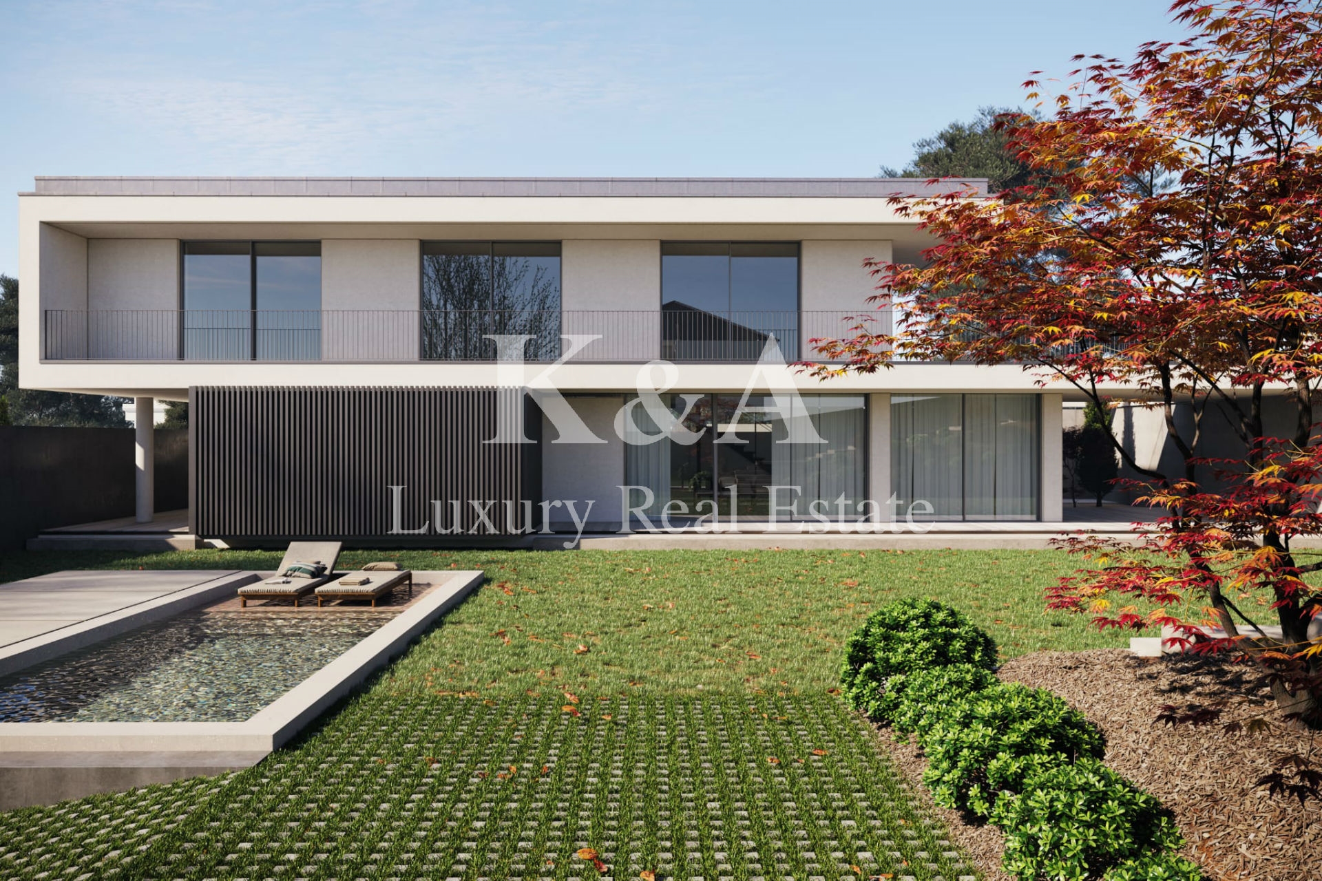 Moradia com piscina, em construção, próxima de Miramar e da praia.