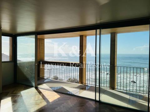 Apartamento T2 1º linha na Foz, vista mar.