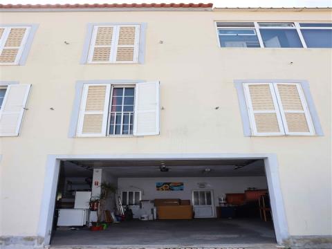 Exclusivo - Excelente apartamento de 3 dormitorios en Túnez, con garaje privado