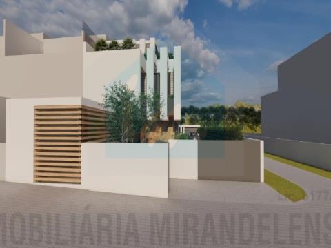 Lote de terreno em Vila Flor para construção de uma Moradia Geminada com projeto aprovado