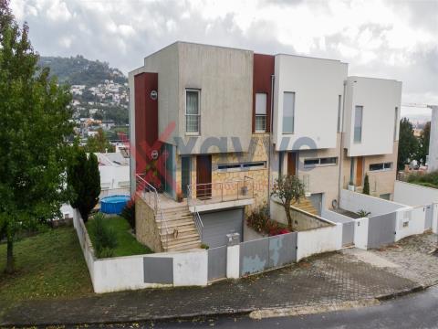 Maison T4 - Gualtar, Braga