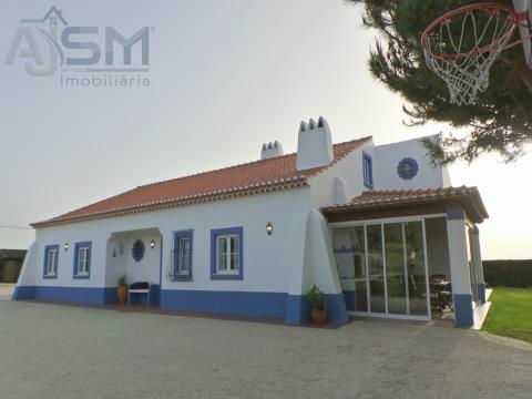 Farm with 3+2 bedroom villa with 5,000m² of land, consisting of 2 floors in a very quiet area