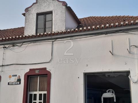 Casa T4 + Servicios para remodelar, Vendas Novas, Évora