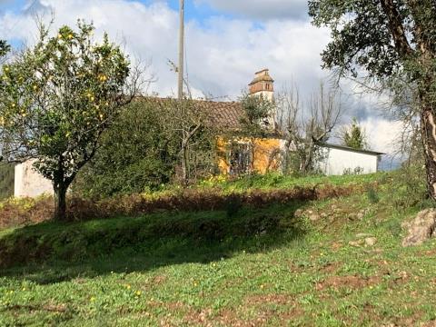 House to restore, in Casal da Figueira, Barragem Castelo de Bode, Abrantes