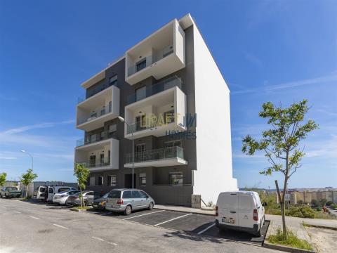 Apartamento T3, Novo, Carnaxide, Lisboa