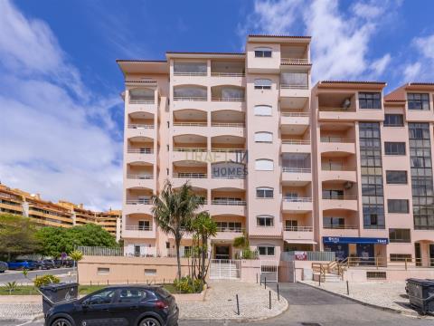 3 bedroom apartment with garage box in Cascais