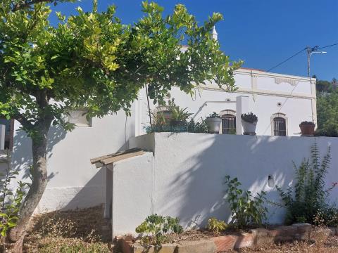 Traditional house, 4 bedroom +1 with stunning sea view